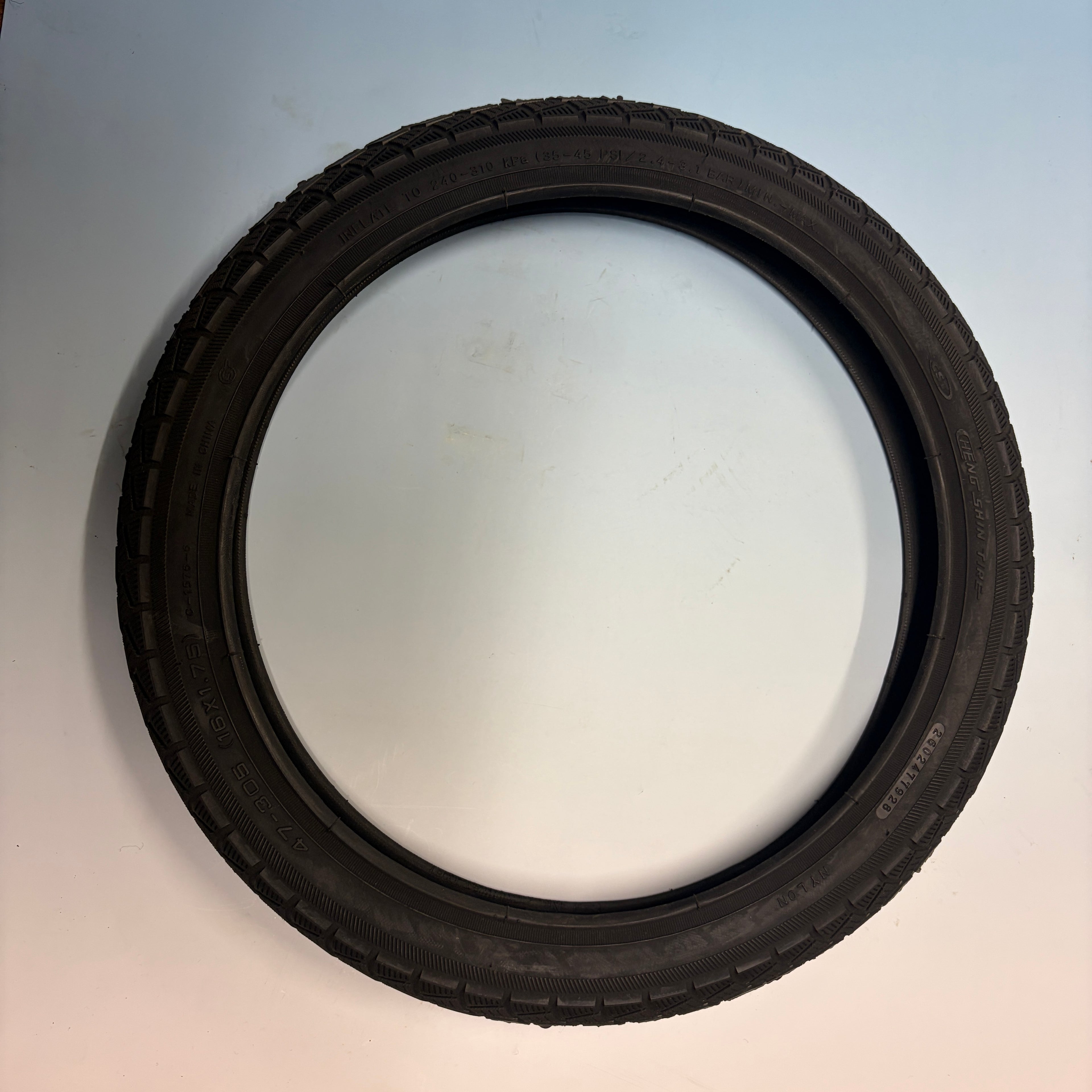 CST 16*1.75 Outer Tyre