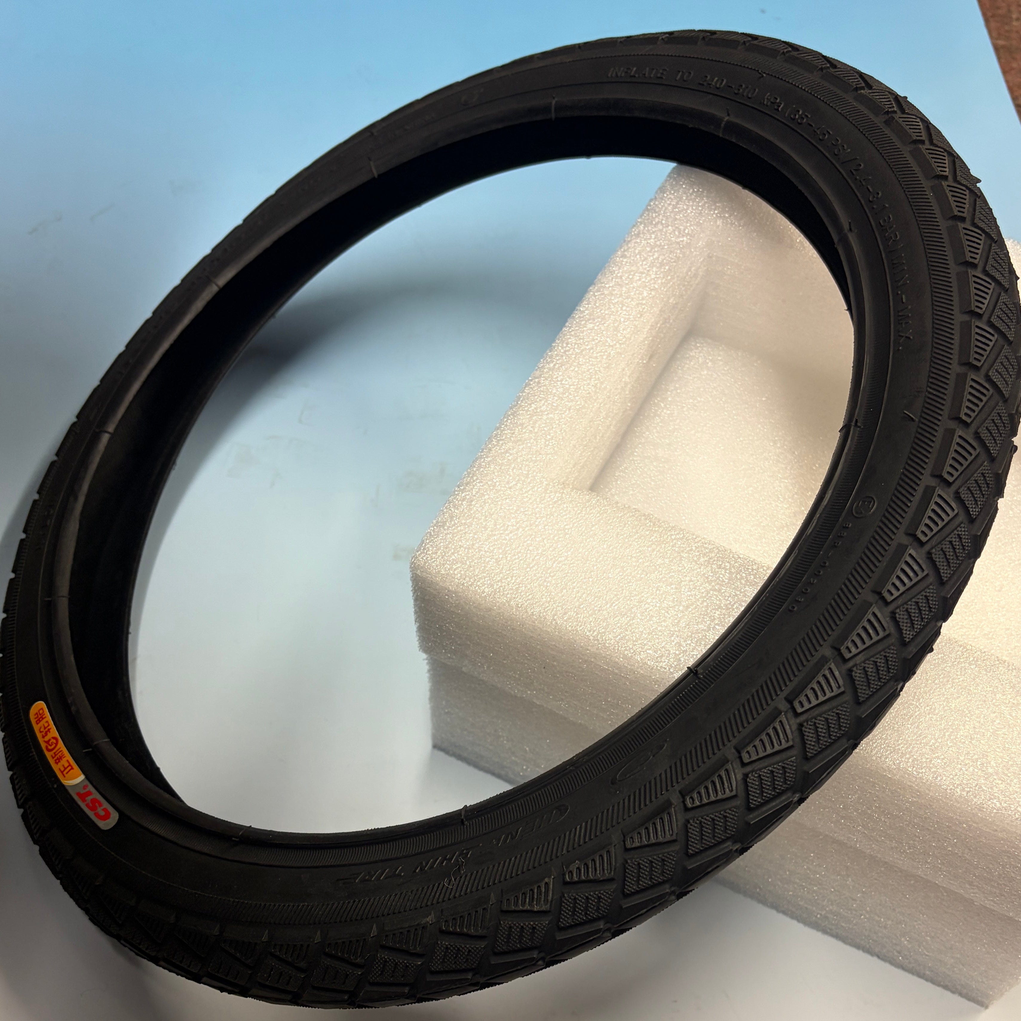 CST 16*1.75 Outer Tyre