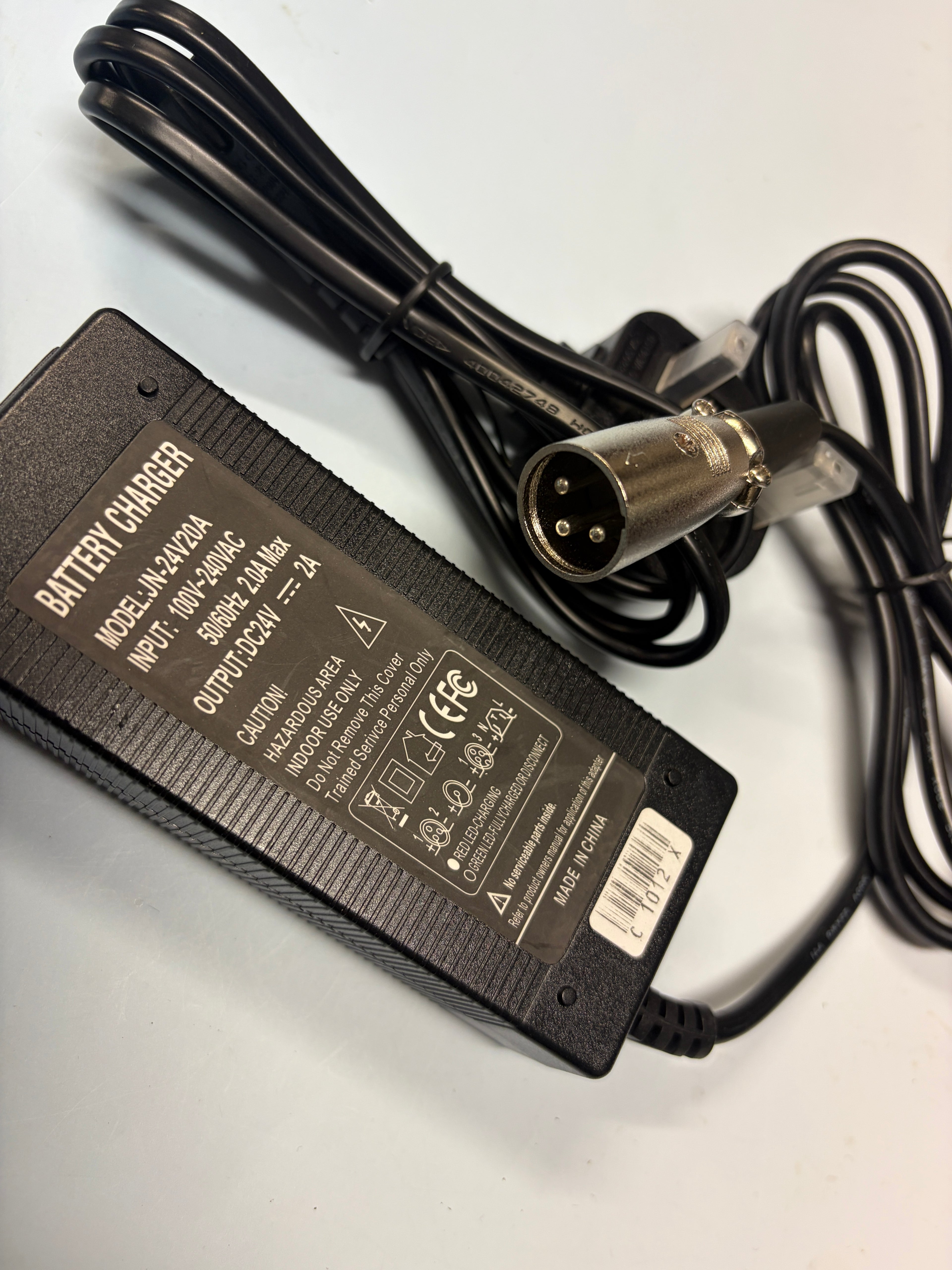 24V 2A 3 Pin Charger