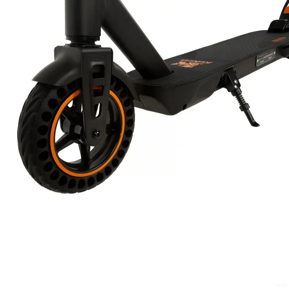 KuKirin S1 Max front honeycomb tyre detail